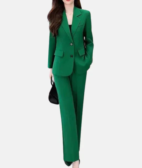 Élégant Ensemble : Blazer Raffiné et Pantalon de Tailleur