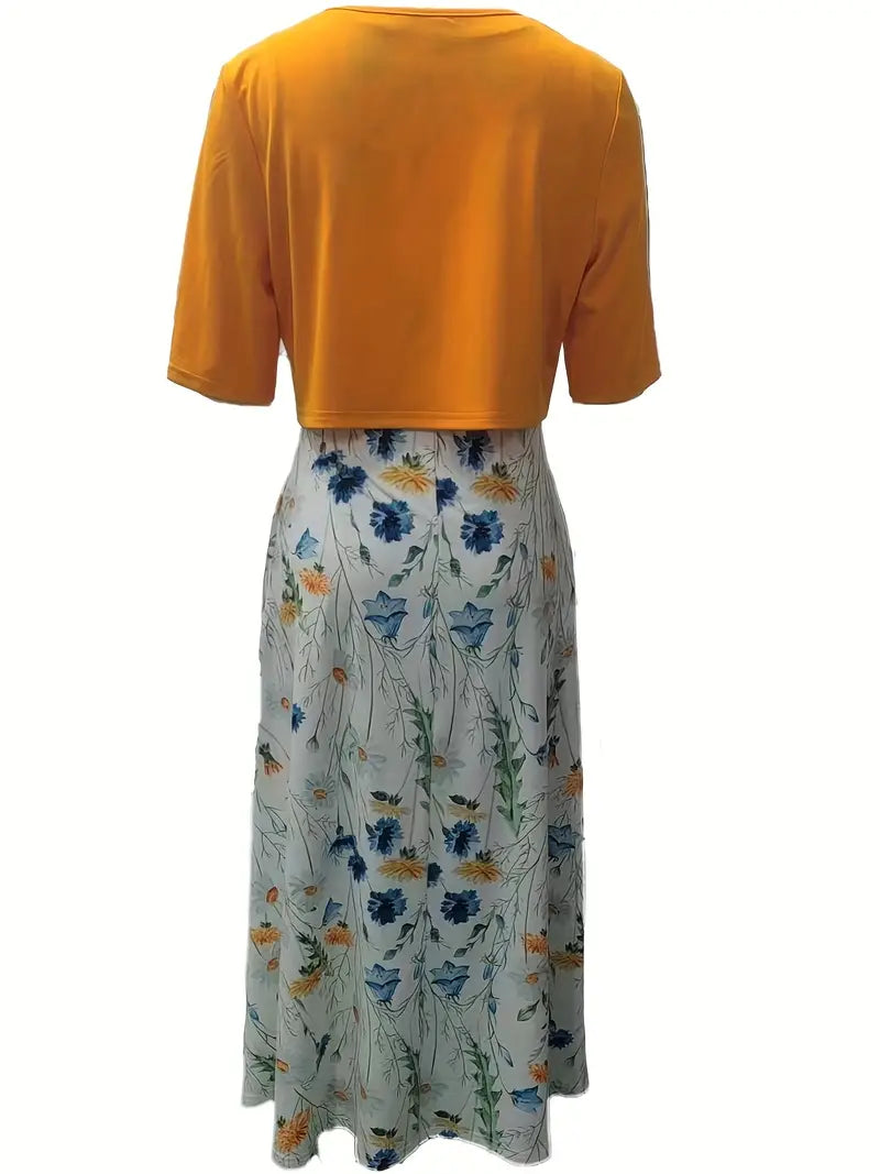 Chic Floral Two-Piece Set with Solid Crop Top and Round Neck