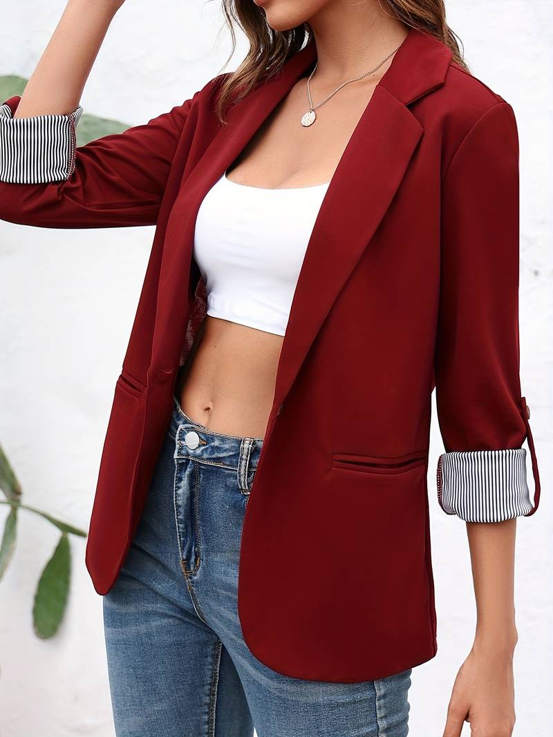 Chic Blazer for an Effortlessly Casual Look