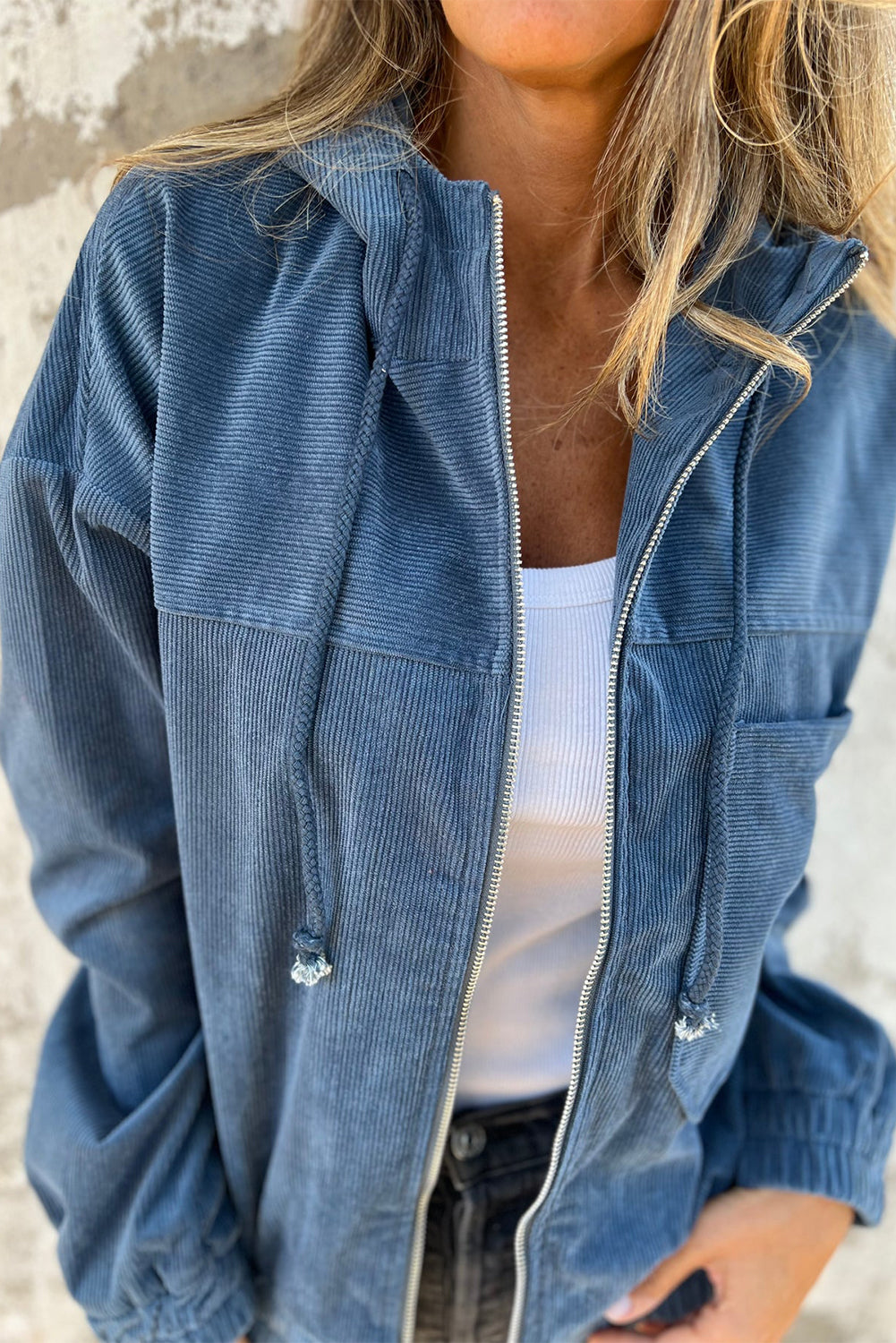 Veste à Capuche Teal avec Fermeture Éclair et Cordon de Serrage