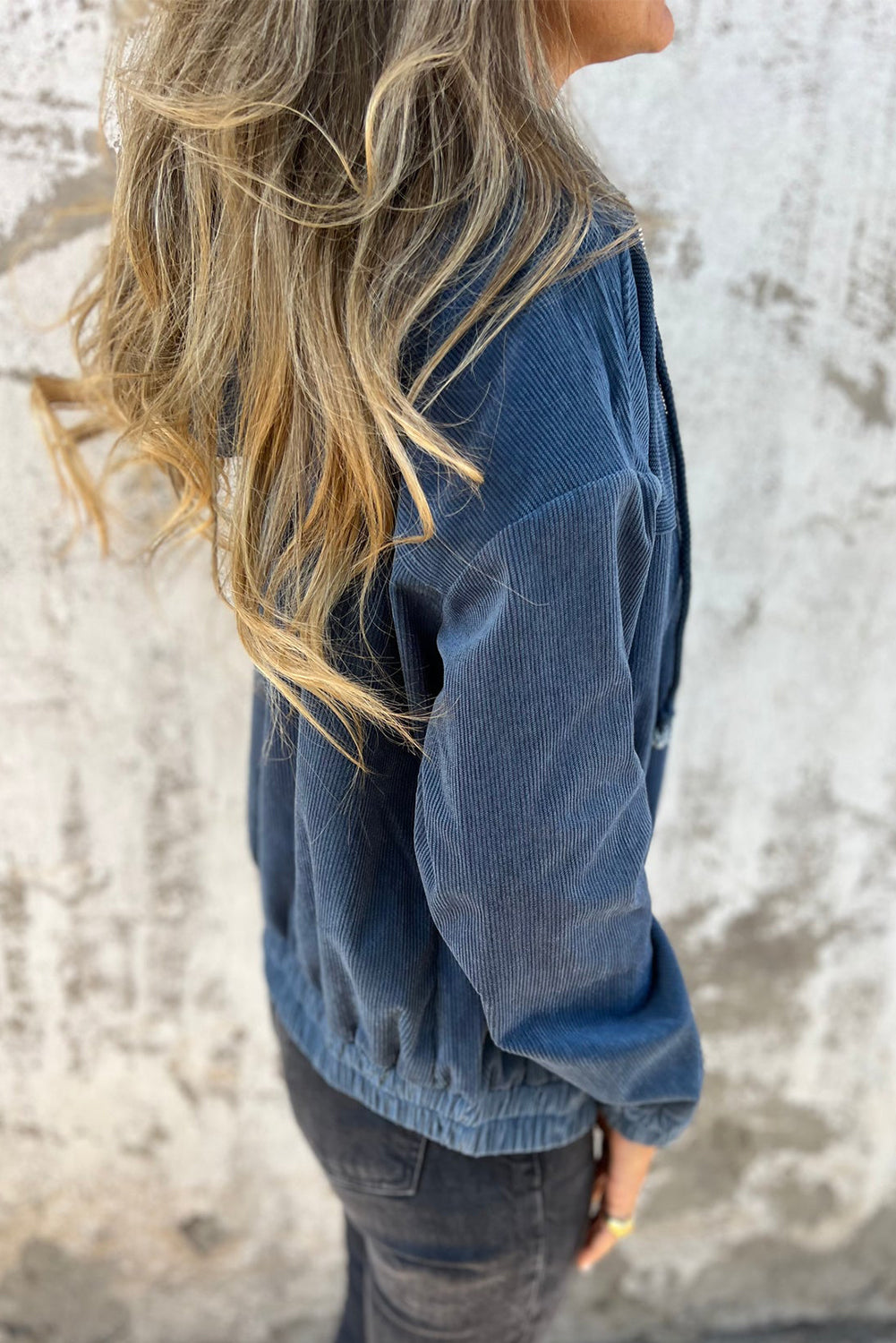 Veste à Capuche Teal avec Fermeture Éclair et Cordon de Serrage